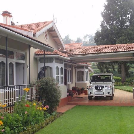 Bouganvilla Resort Ooty Kültér fotó