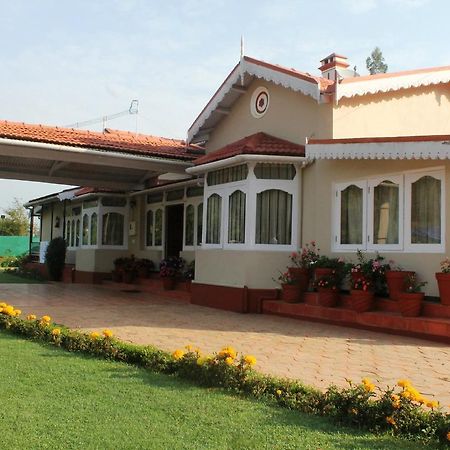 Bouganvilla Resort Ooty Kültér fotó
