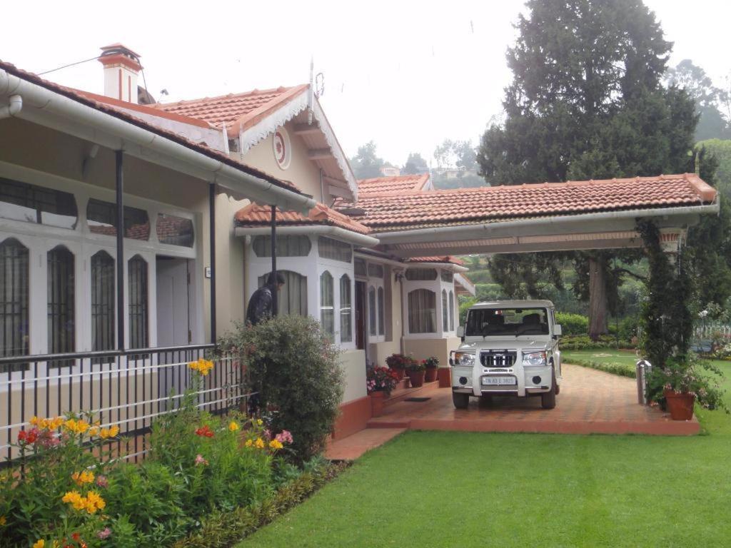 Bouganvilla Resort Ooty Kültér fotó